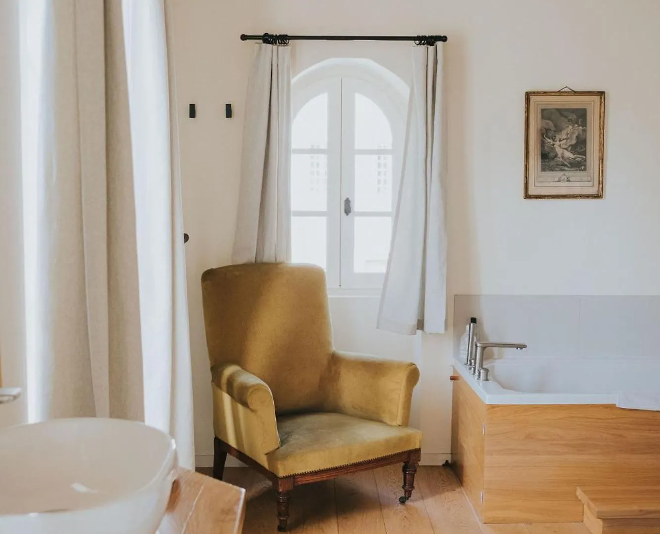Lyon Country House - Suites & Tour De Garde Caluire-et-Cuire Holiday home